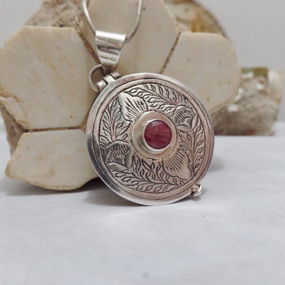 Sterling Silver Pillbox Locket Pendant - Picture 1 of 10